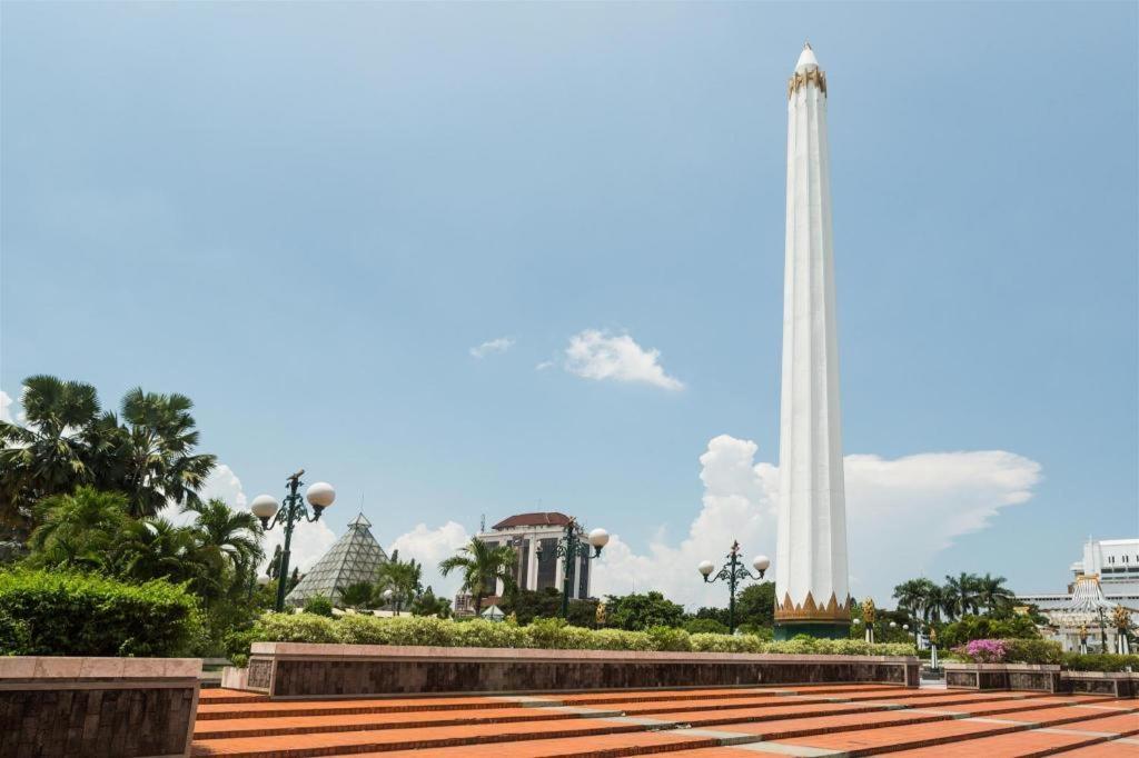 Grand Hotel Surabaya Eksteriør bilde